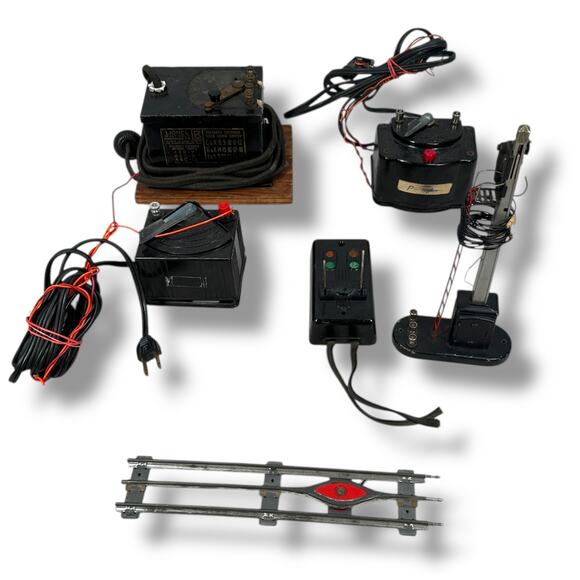 Vintage Lionel Postwar O Scale Semaphore #151 Transformers & Parts Lot Untested - Picture 1 of 8